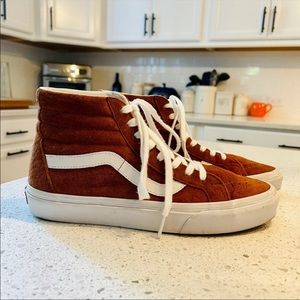 Vans High-Top sneaker- size 9 Hardly worn, very clean!